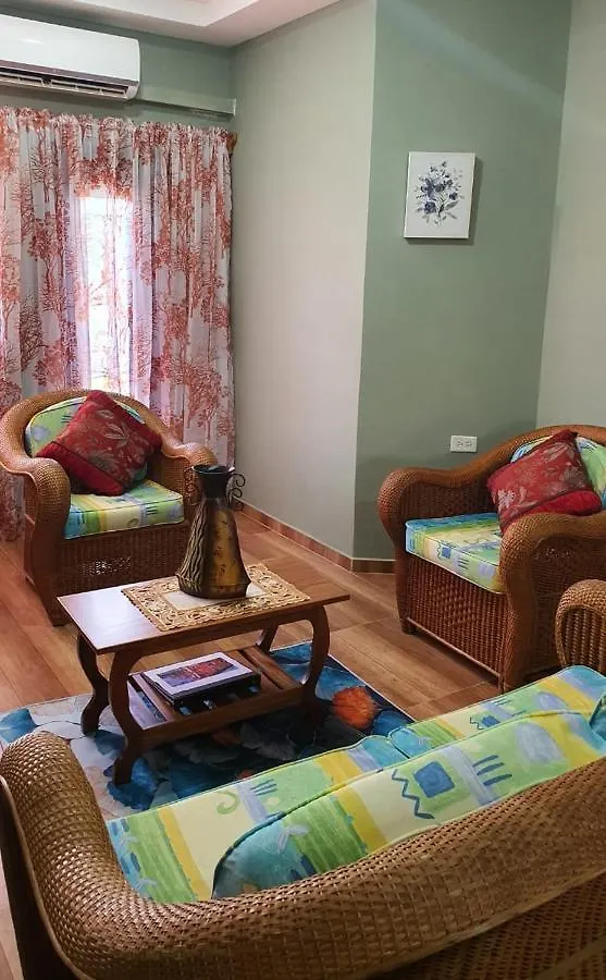 Canaan Lady VI Apartments
